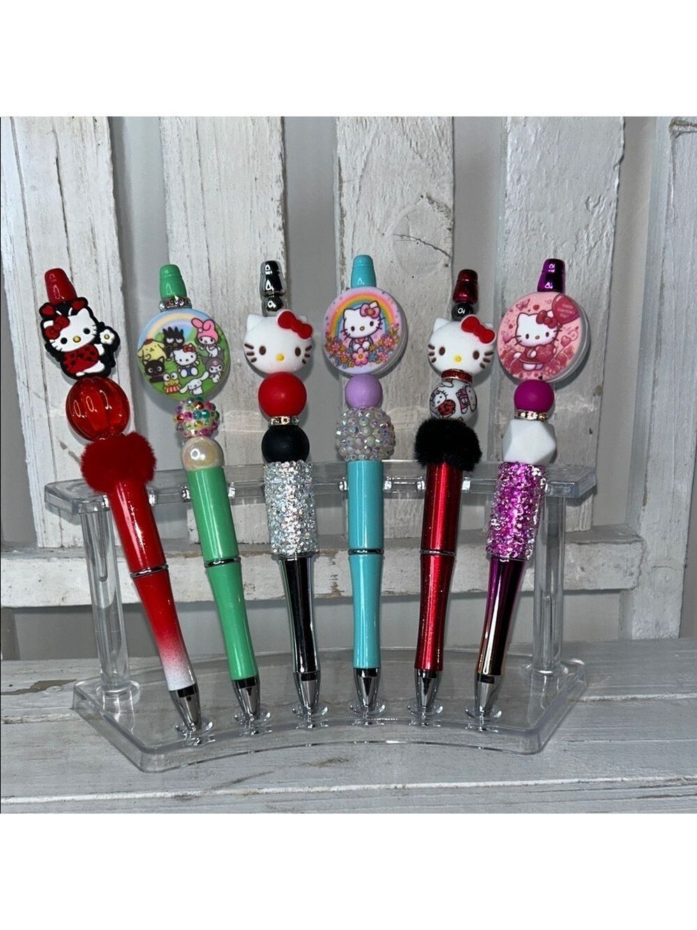 Hello Kitty Themed Pens Set